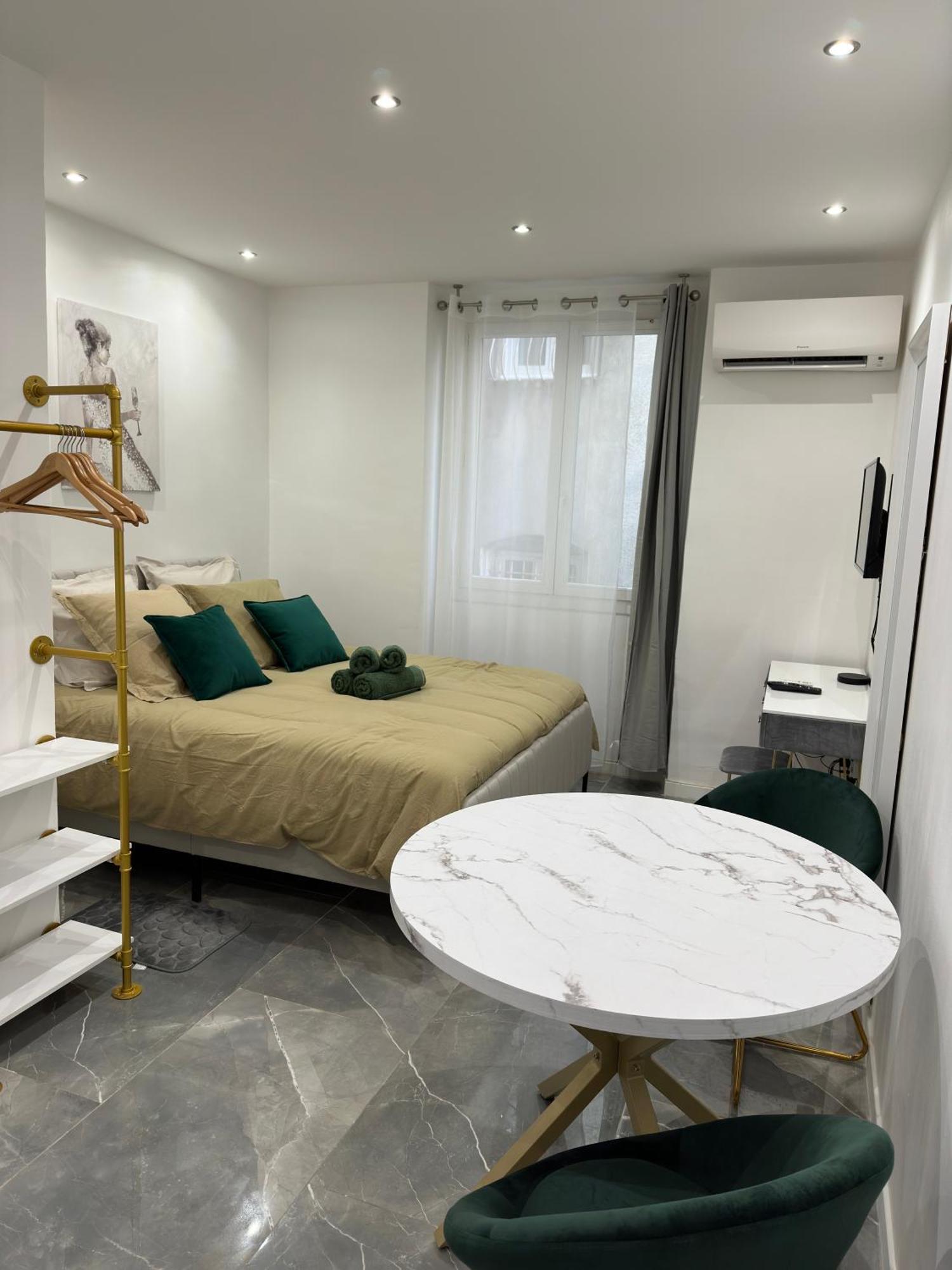 Ferienwohnung La Chic Opera Netflix/Wifi Marseilles Exterior foto